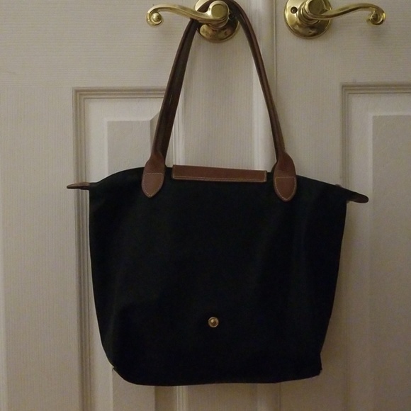 Longchamp Black Le Pliage Medium Shoulder Tote Bag - Picture 2 of 6